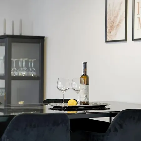 Διαμέρισμα Luxury In